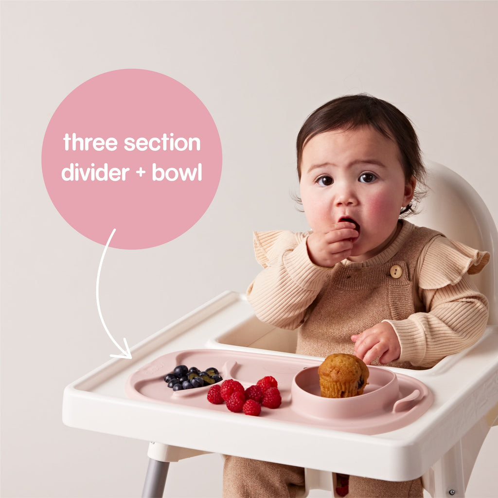 bandeja de silicona Roll + Go con cuchara – blush